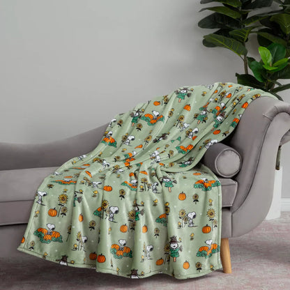 Peanuts Harvest Plush Throw Blanket
